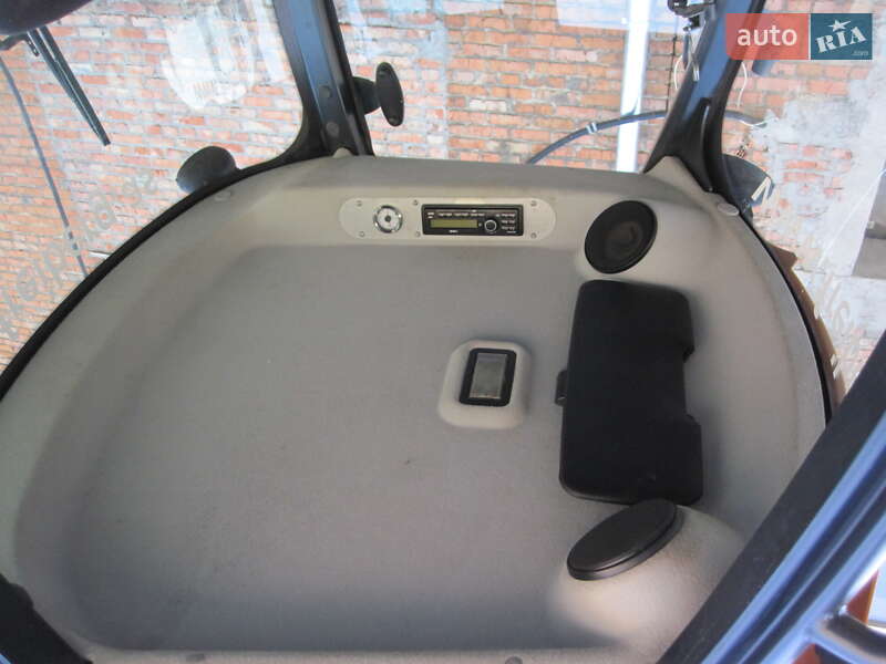 Фронтальні навантажувачі JCB 406 2011 в Вінниці фото 13 Фронтальні навантажувачі JCB 406 2011 в Вінниці