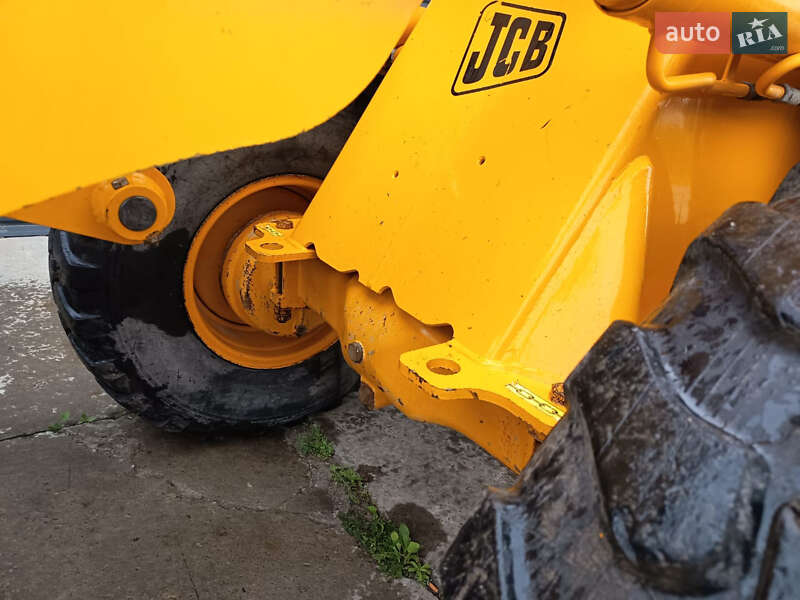 Фронтальный погрузчик JCB 407 2006 в Житомире