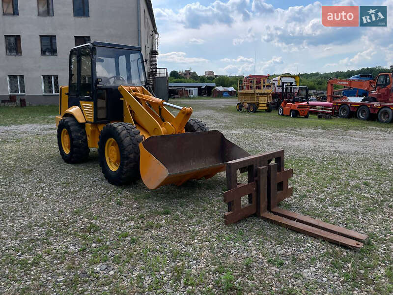 Фронтальный погрузчик JCB 409 1998 в Черновцах