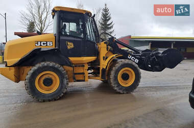 Фронтальный погрузчик JCB 411 2015 в Одессе
