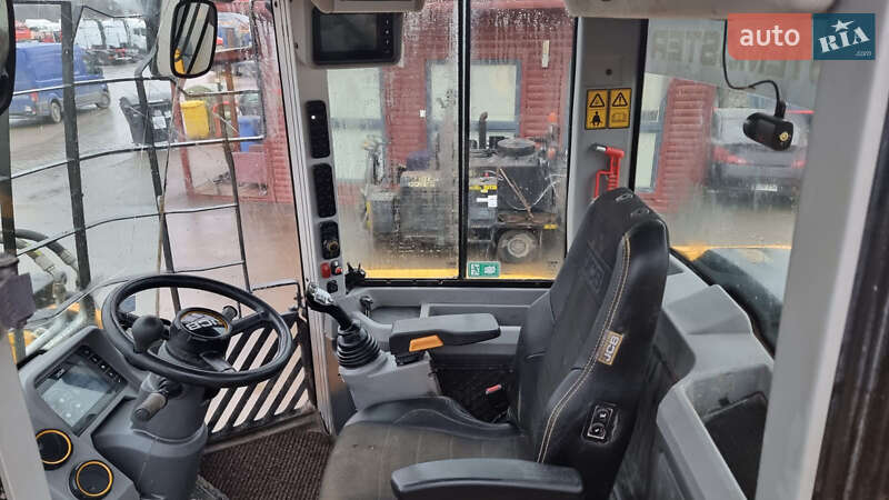 Фронтальный погрузчик JCB 437 2018 в Одессе