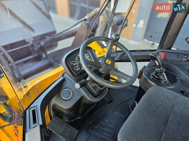 Фронтальный погрузчик JCB 437 2015 в Ровно