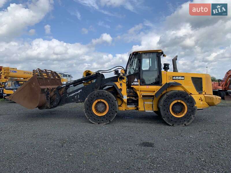 Фронтальный погрузчик JCB 456 2010 в Луцке