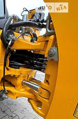 Экскаватор погрузчик JCB 4CX 2021 в 