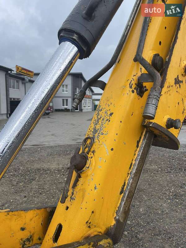 Екскаватор навантажувач JCB 4CX 2011 в Львові