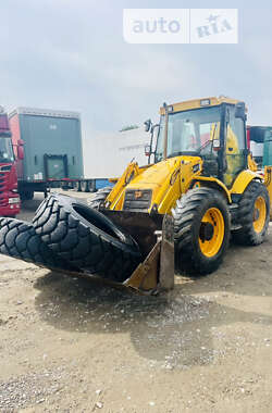 Экскаватор погрузчик JCB 4CX 2003 в Черновцах