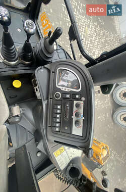 Екскаватор навантажувач JCB 4CX 2010 в 