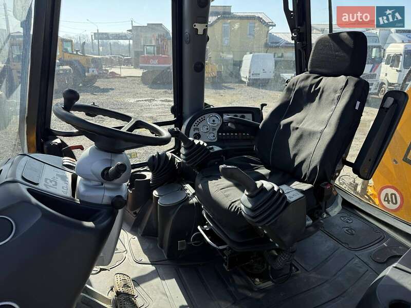 Экскаватор погрузчик JCB 4CX 2008 в Пасеки-Зубрицкие