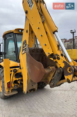 Экскаватор погрузчик JCB 4CX 2007 в 