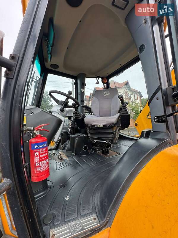 Екскаватор навантажувач JCB 4CX 2008 в Ковелі