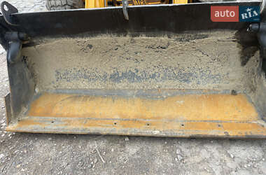 Экскаватор погрузчик JCB 4CX 2003 в 
