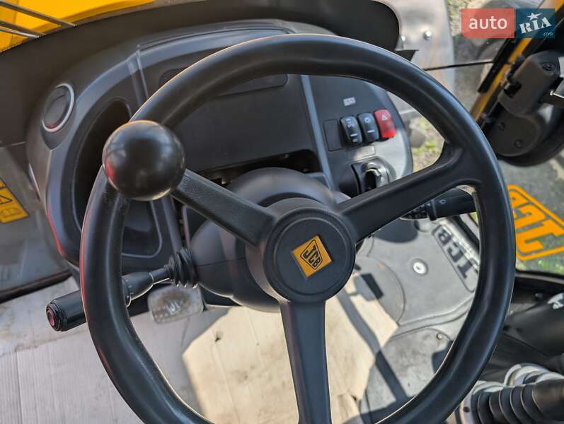 Экскаватор погрузчик JCB 4CX 2013 в Луцке