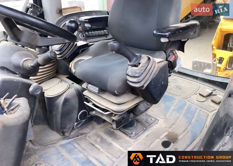 Екскаватор навантажувач JCB 4CX 2020 в Києві фото 7 Екскаватор навантажувач JCB 4CX 2020 в Києві