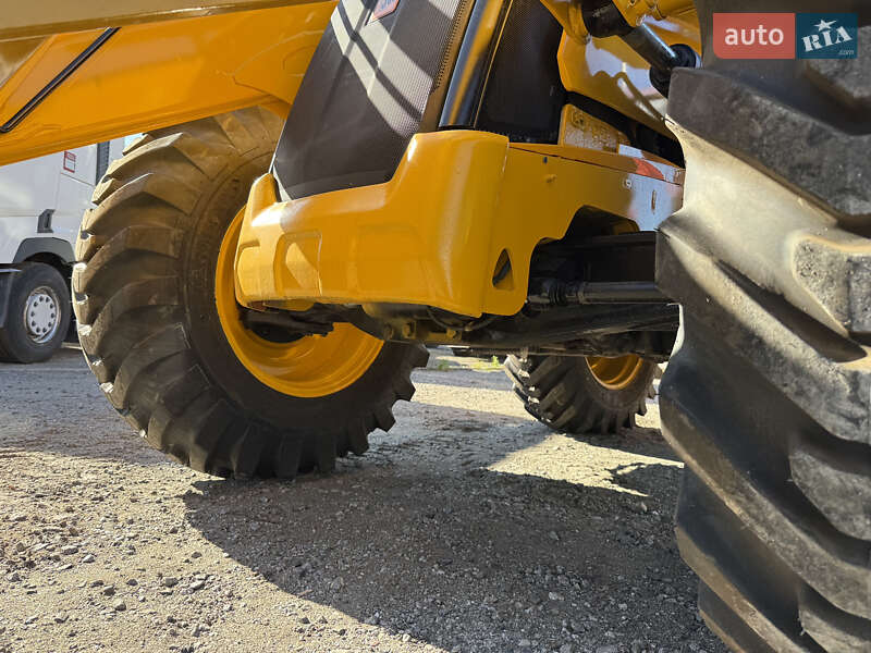 Экскаватор погрузчик JCB 4CX 2010 в Киеве