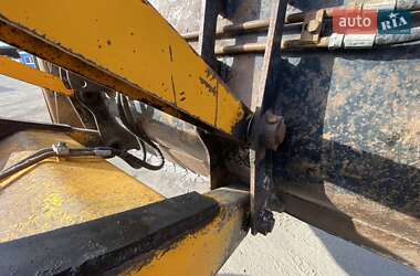 Екскаватор навантажувач JCB 4CX 2001 в 
