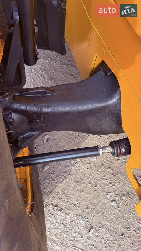 Экскаватор погрузчик JCB 4CX 2013 в Николаеве