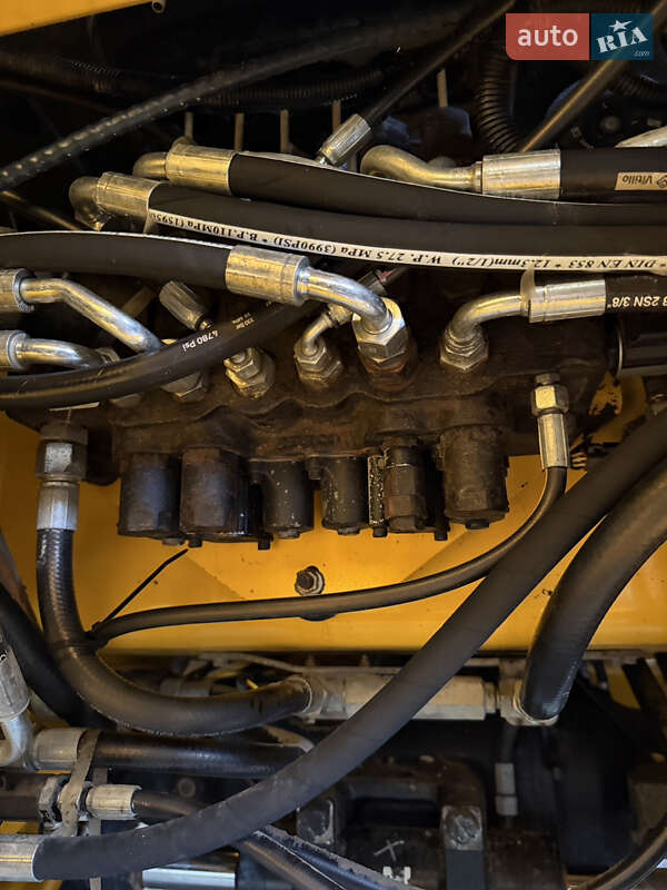 Экскаватор погрузчик JCB 4CX 2014 в Виноградове фото 8 Экскаватор погрузчик JCB 4CX 2014 в Виноградове