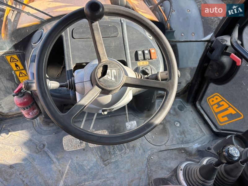 Экскаватор погрузчик JCB 4CX 2010 в Львове