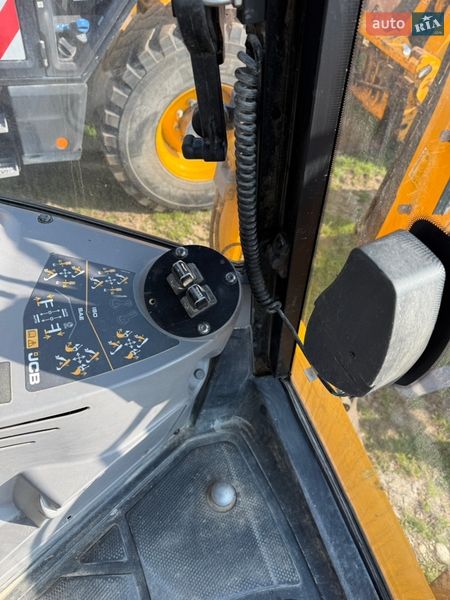 Экскаватор погрузчик JCB 4CX 2022 в Виноградове фото 12 Экскаватор погрузчик JCB 4CX 2022 в Виноградове