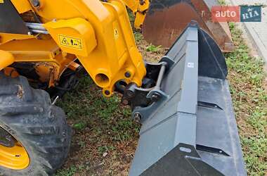 Телескопический погрузчик JCB 520 2000 в 
