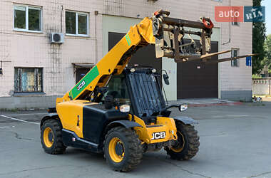 Телескопический погрузчик JCB 525-60 Hi-Viz 2017 в 