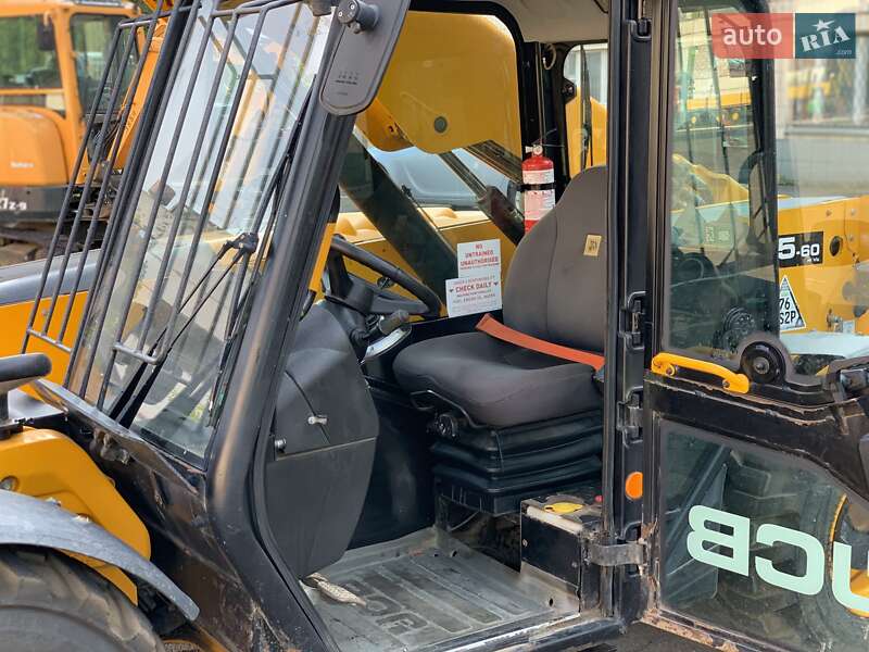 Телескопический погрузчик JCB 525-60 Hi-Viz 2017 в Киеве