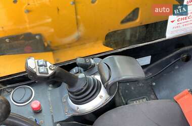 Телескопический погрузчик JCB 525-60 Hi-Viz 2017 в 