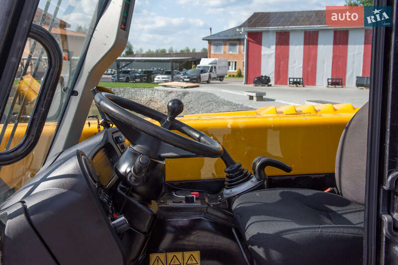 Подъемник телескопический JCB 525-60 Hi-Viz 2019 в Житомире