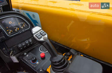 Подъемник телескопический JCB 525-60 Hi-Viz 2019 в 
