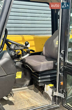 Телескопический погрузчик JCB 525-60 Hi-Viz 2015 в 