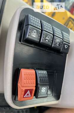 Подъемник телескопический JCB 526 2002 в 