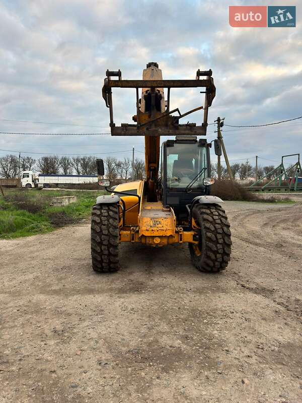 Телескопический погрузчик JCB 530-70 2002 в Сычавке