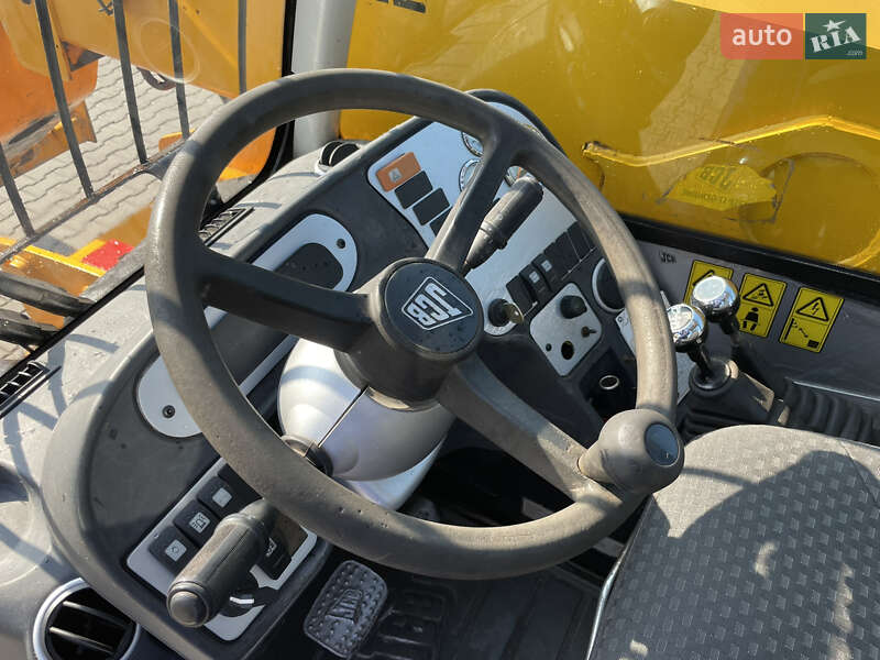 Телескопический погрузчик JCB 531-70 2004 в Луцке
