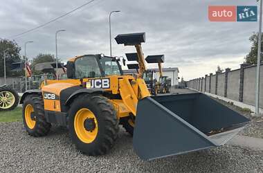Телескопический погрузчик JCB 531-70 2010 в 
