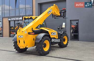 Телескопический погрузчик JCB 531-70 2015 в 