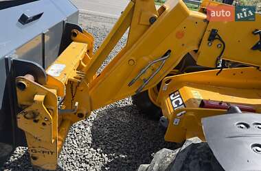 Телескопический погрузчик JCB 531-70 2015 в 