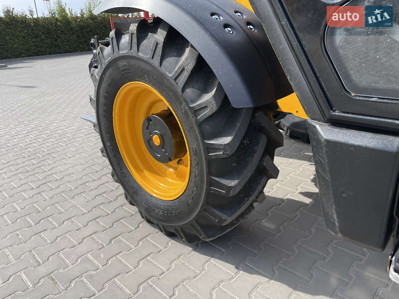Телескопический погрузчик JCB 531-70 2011 в Луцке