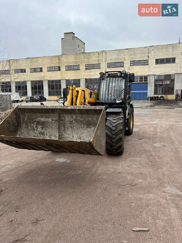 Телескопічні навантажувачі JCB 531-70 2009 в 