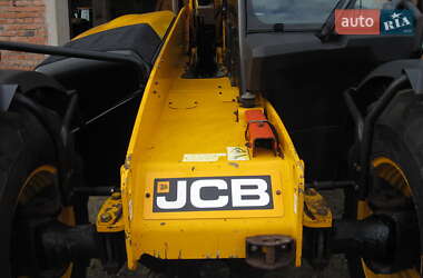Телескопический погрузчик JCB 531-70 2011 в 