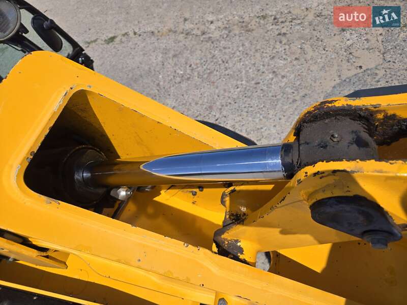 Телескопический погрузчик JCB 531-70 2012 в Болграде