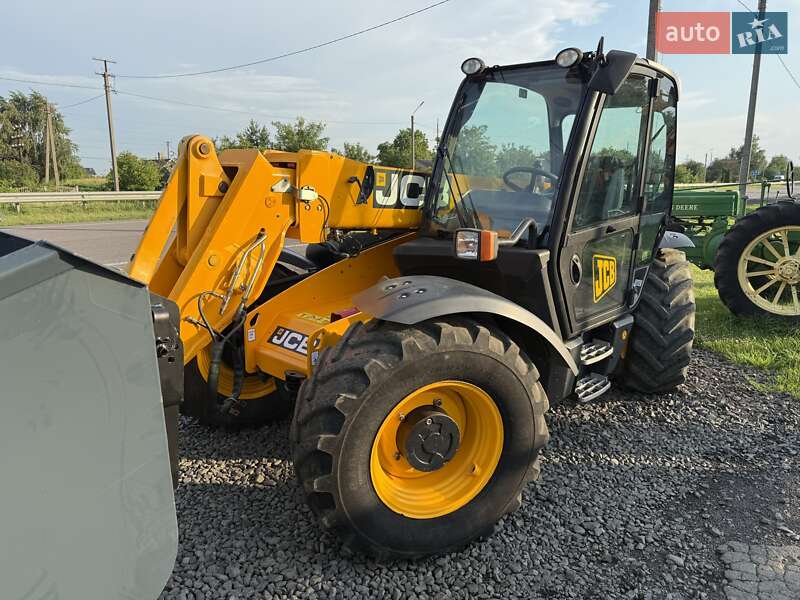 Телескопический погрузчик JCB 531-70 2011 в Луцке