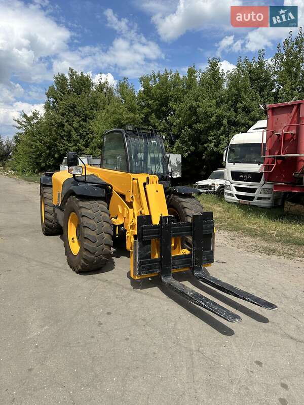 Телескопический погрузчик JCB 531-70 2013 в Ставище