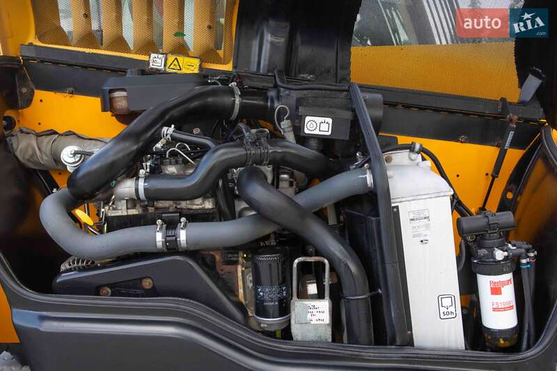 Подъемник телескопический JCB 531-70 2017 в Житомире