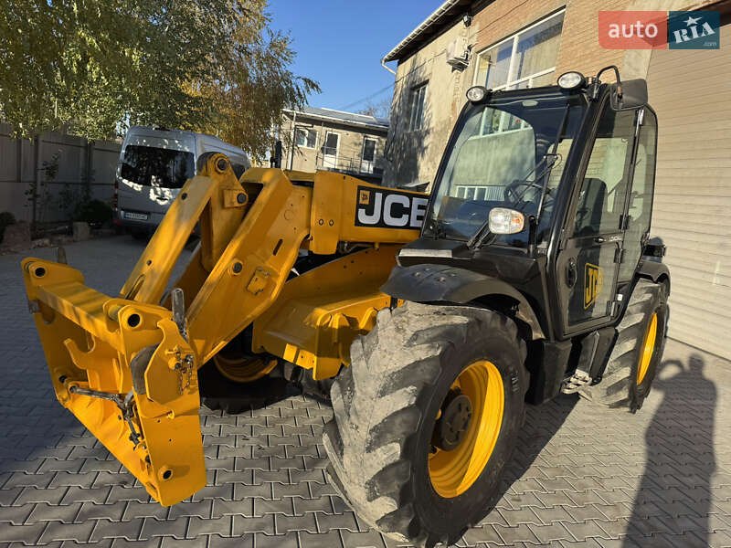Телескопічні навантажувачі JCB 531-70 2012 в Кам'янець-Подільському