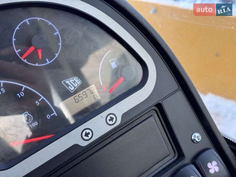 Телескопический погрузчик JCB 531-70 2012 в Ровно