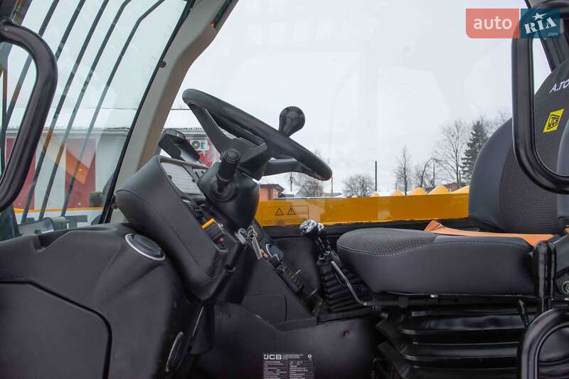 Підйомник телескопічний JCB 531-70 2017 в Житомирі
