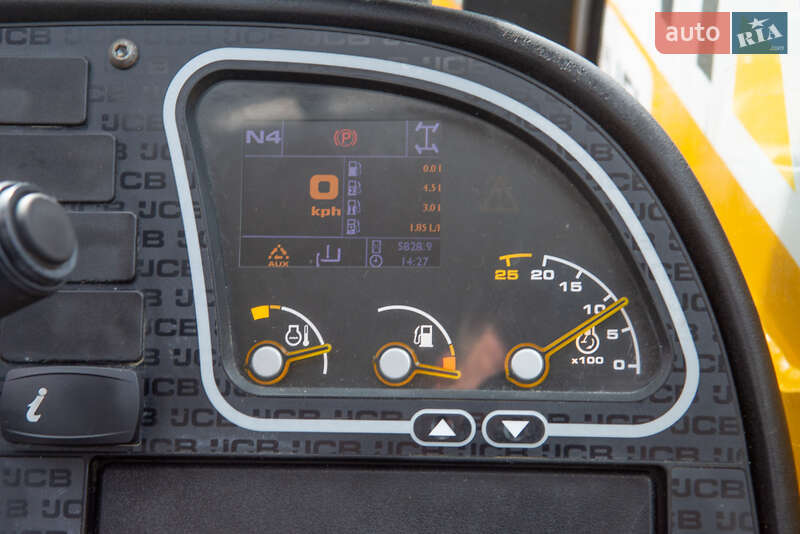 Телескопический погрузчик JCB 533-105 2016 в Житомире