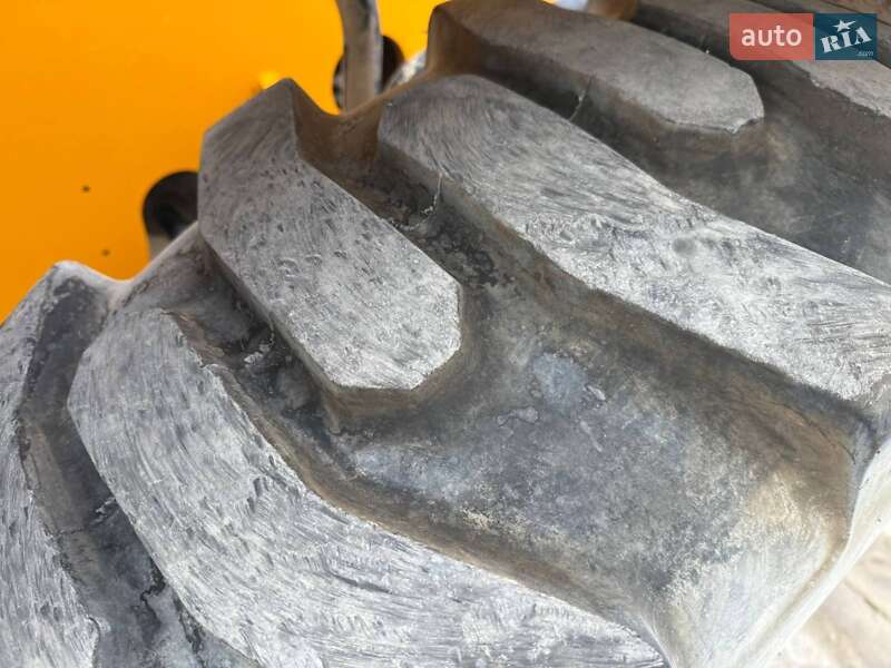 Телескопический погрузчик JCB 533-105 2015 в Чорткове