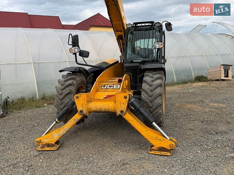 Телескопический погрузчик JCB 533-105 2017 в Заречье