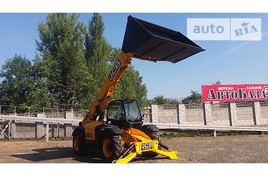 Телескопический погрузчик JCB 535-125 2010 в Черняхове